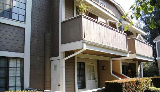 1529 S Raitt St Apt 18, Santa Ana, CA 92704 