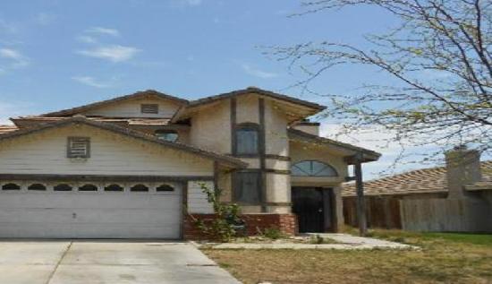 45834 Picadilly St, Lancaster, CA 93534 