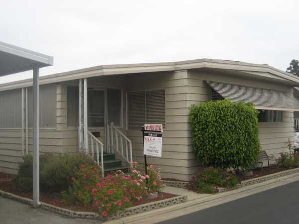 7271 Katella Ave, Stanton, CA 90680 