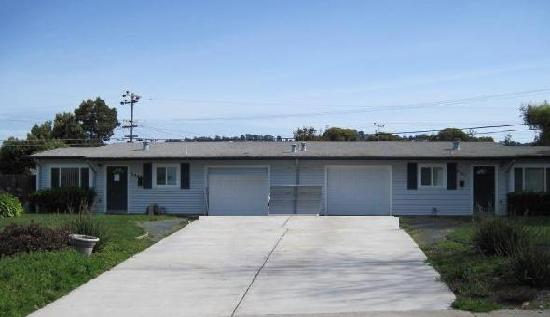 5349 Fleming Ave, Richmond, CA 94804 