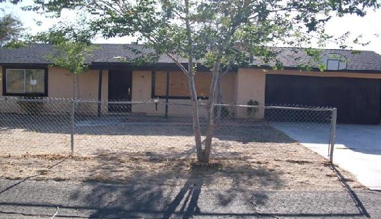 41417 154th Street East, Lake Los Angeles, CA 93535 