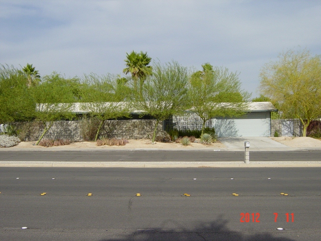 2124 Avenida Caballeros, Palm Springs, CA 92262 