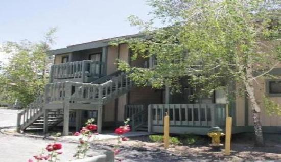 760 Blue Jay Road 1, Big Bear Lake, CA 92315 