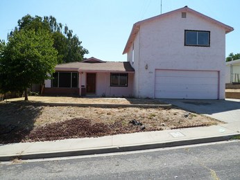 690 Melva Avenue, Oakdale, CA 95361 