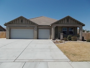 15908 La Strada Court, Bakersfield, CA 93314 