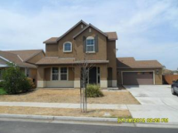 494 East Cambridge Drive, Reedley, CA 93654 