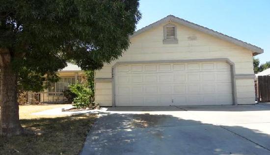 2149 Huntington Drive, Los Banos, CA 93635 
