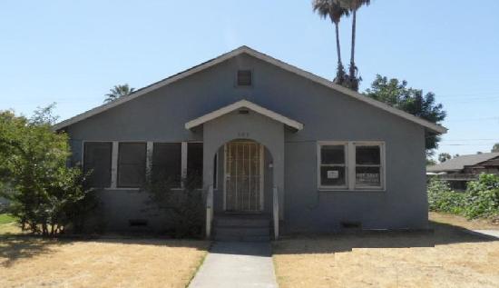 305 Lake Avenue, Chowchilla, CA 93610 