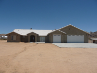 18717 Pauhaska Road, Apple Valley, CA 92307 