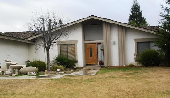 3105 South Real Road, Bakersfield, CA 93309 