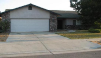 1617 West Oakland Court, Tulare, CA 93274 
