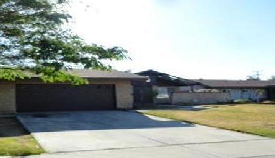 3131 Little Mountain Dr, San Bernardino, CA 92405 