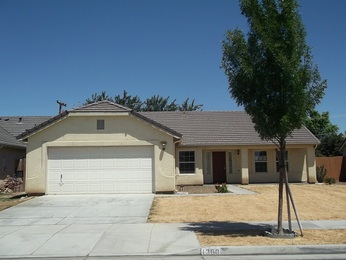 1360 Chamberlain Avenue, Los Banos, CA 93635 