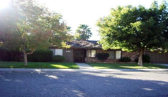 8703 Ravenwood Drive, Stockton, CA 95209 