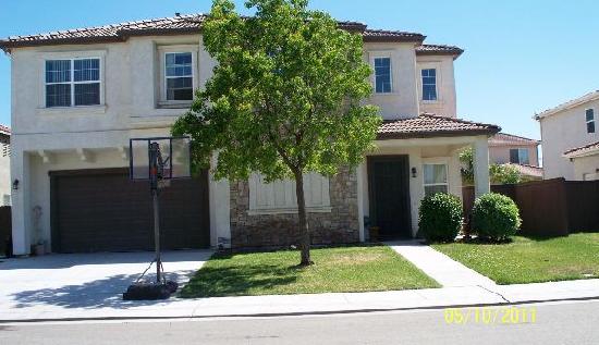 1670 Star Tulip Street, Manteca, CA 95337 