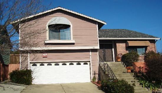 100 Commodore Court, Vallejo, CA 94591 