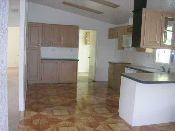 17400 Valley Blvd, Fontana, CA 91761 