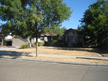 712 Milan Drive, Lemoore, CA 93245 