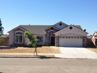 2205 Oak Avenue, Sanger, CA 93657 