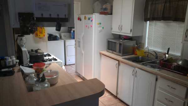 215 S. Sullivan #42, Santa Ana, CA 92703 