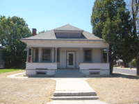 2529  LOGAN ST, SELMA, CA 93662 