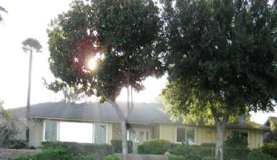 1145 Paseo Grande, Corona, CA 92882 