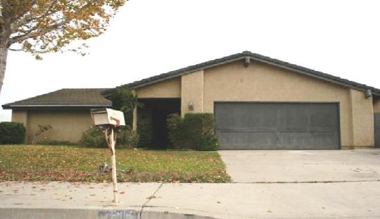 1216 North C Street, Lompoc, CA 93436 