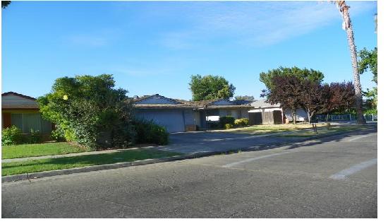 3279 West Norwich Ave, Fresno, CA 93722 