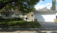 3054 West Roberts Avenue, Fresno, CA 93711 