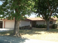 324 North Santa Ana Street, Los Banos, CA 93635 