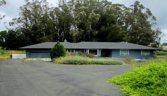 65 Everett Road, Petaluma, CA 94952 