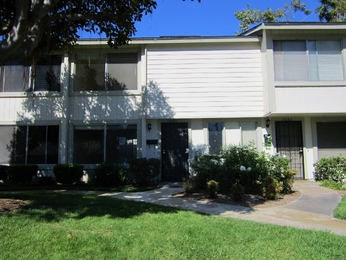 17685 Brittany Lane Unit 78, Huntington Beach, CA 92647 