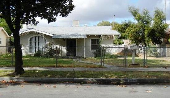 841 North Adoline Avenue, Fresno, CA 93728 