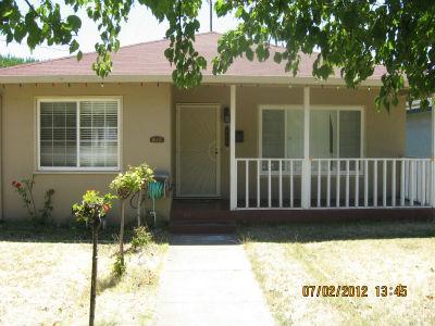 612  W LOCKEFORD STREET, LODI, CA 95240 