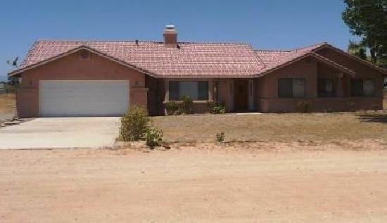 12982 Smith Road, Phelan, CA 92371 