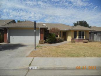 571 North Fir Way, Porterville, CA 93257 
