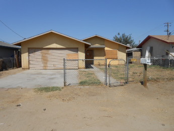 8016 Dunnsmere Avenue, Lamont, CA 93241 