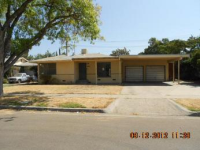 4074 N Crystal Ave, Fresno, CA 93705 