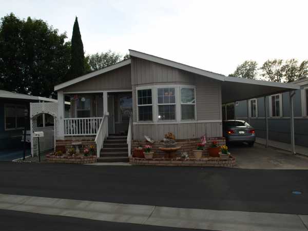 161 E. Orangethorpe #2, Placentia, CA 92870 