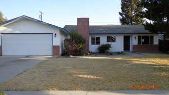 200 E Berkeley Dr, Tulare, CA 93274 