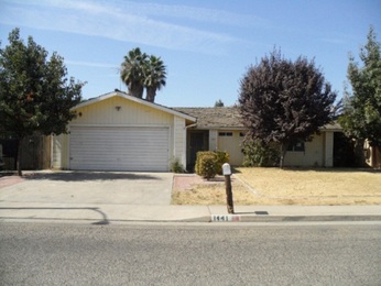 1441 N Lowery Street, Porterville, CA 93257 