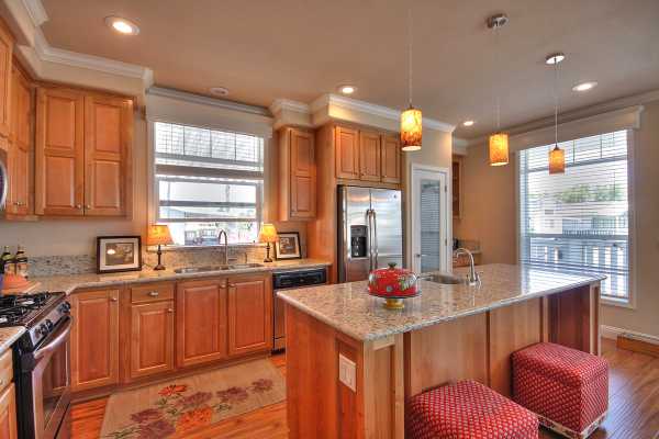 1220 Tasman Dr. #121, Sunnyvale, CA 94089 