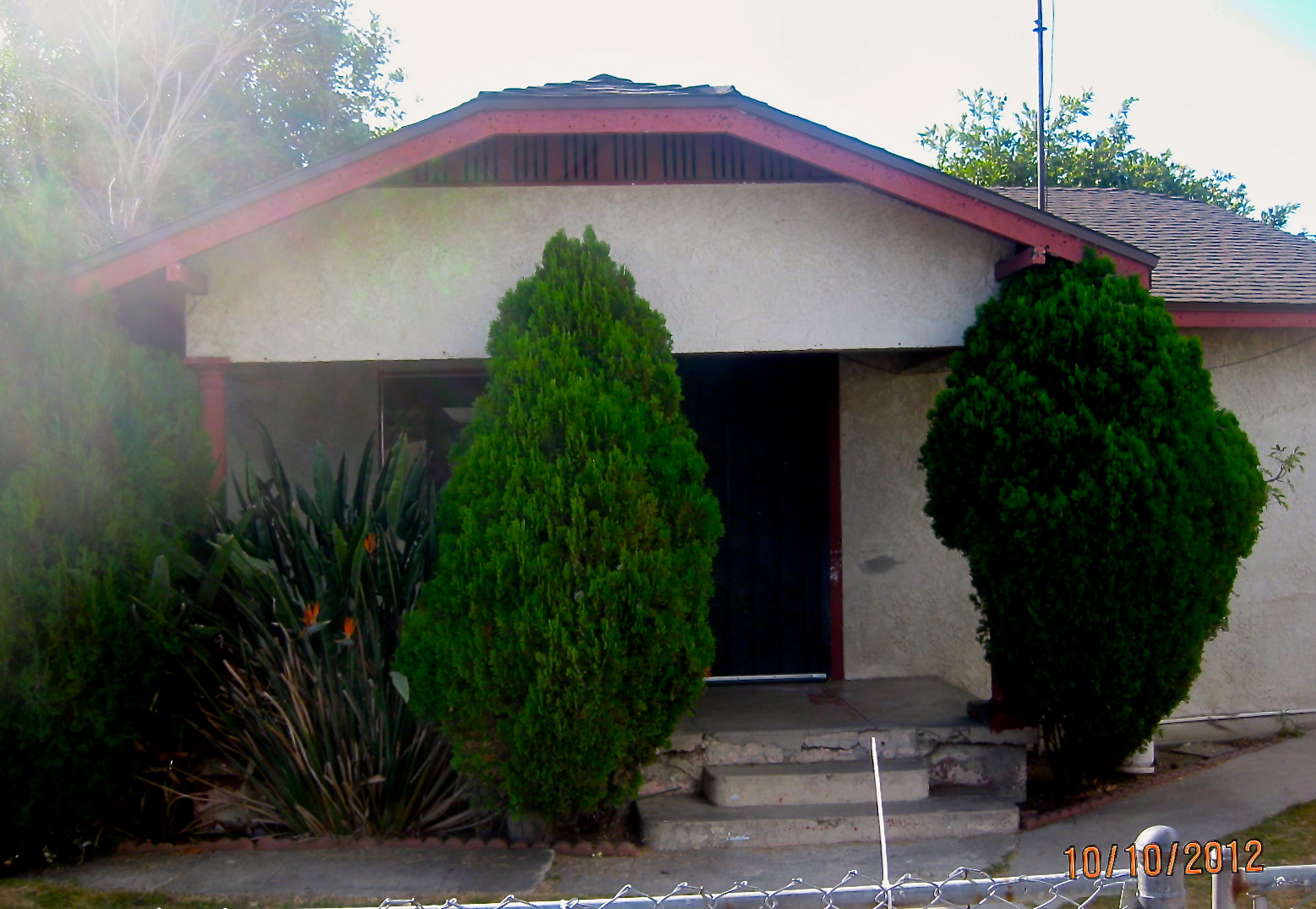 725 Mcdonald Avenue, Wilmington, CA 90744 