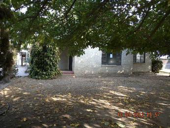 2448 South Lewis Ln, Sanger, CA 93657 