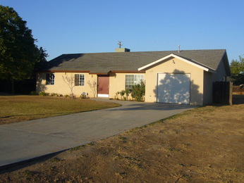 12308 Loren Way, Madera, CA 93636 