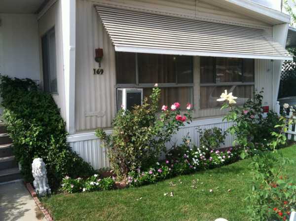 21500 Lassen St, Chatsworth, CA 91311 