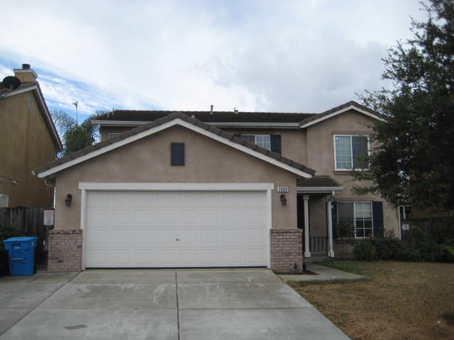 2600 Glenview Dr, Hollister, CA 95023 