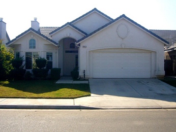 2815 E Plymouth Way, Fresno, CA 93720 