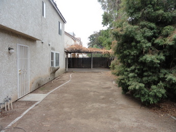 1784 E Goshen Avenue, Fresno, CA 93720 