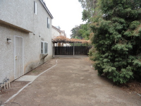 1784 E Goshen Avenue, Fresno, CA 93720 